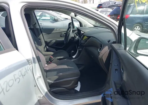 2019 Chevrolet Trax Ls from USA, damaged, VIN 3GNCJKSB8KL356021